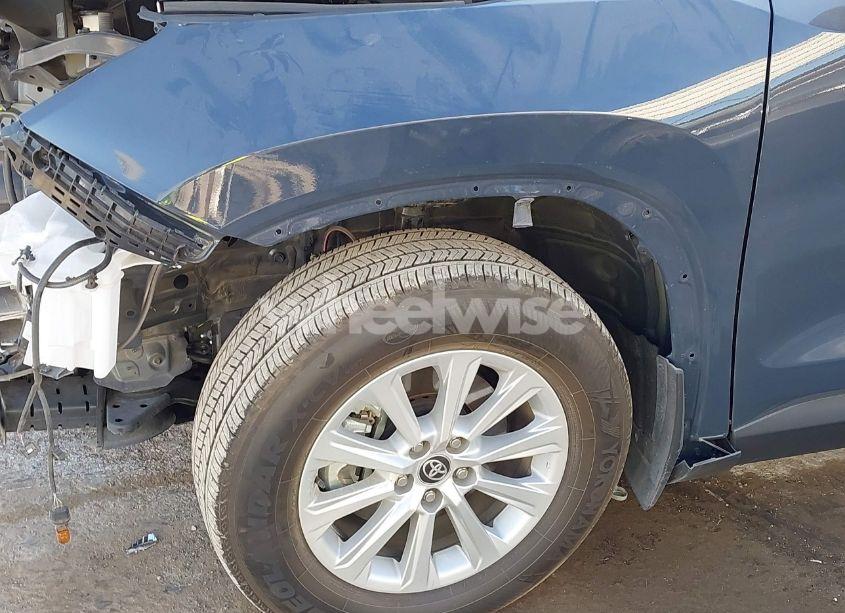 Photo 6 of 2024 Toyota Grand HIGHLANDER XLE (VIN 5TDAAAA55RS018845)