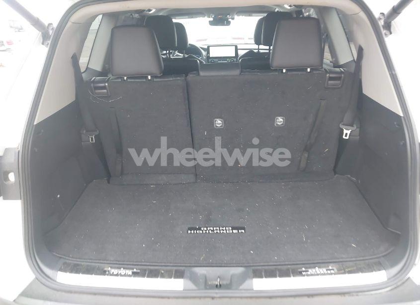 Photo 8 of 2024 Toyota Grand HIGHLANDER LIMITED (VIN 5TDAAAA57RS001044)