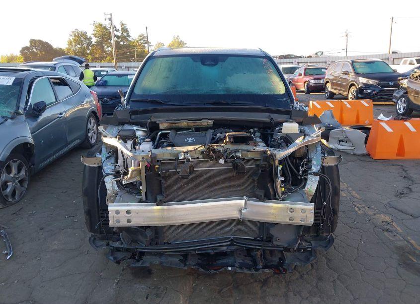 Photo 12 of 2024 Toyota Grand HIGHLANDER XLE (VIN 5TDAAAA58RS011968)