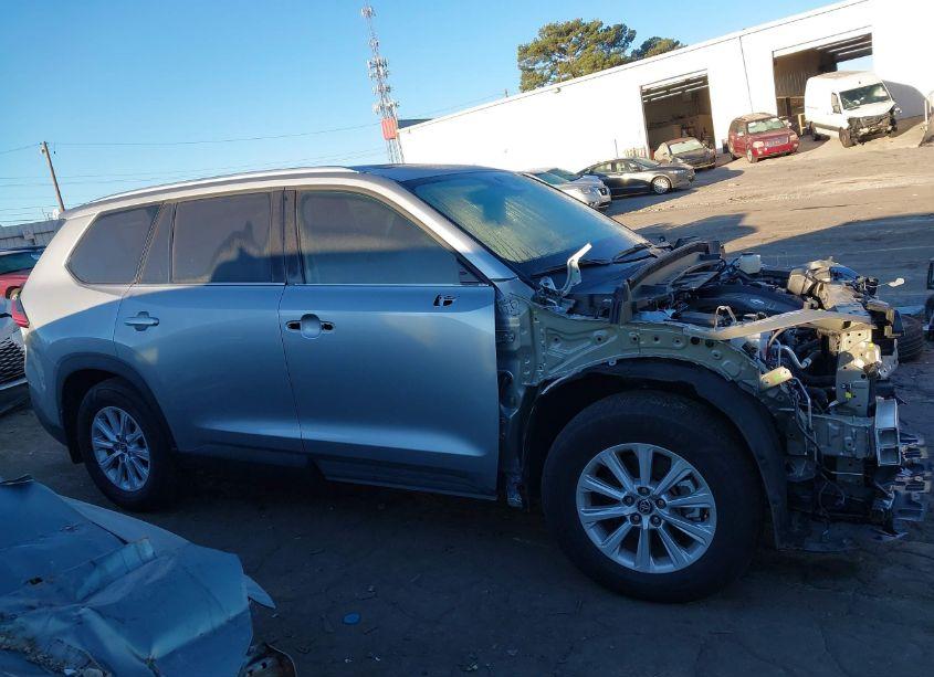 Photo 13 of 2024 Toyota Grand HIGHLANDER XLE (VIN 5TDAAAA58RS011968)