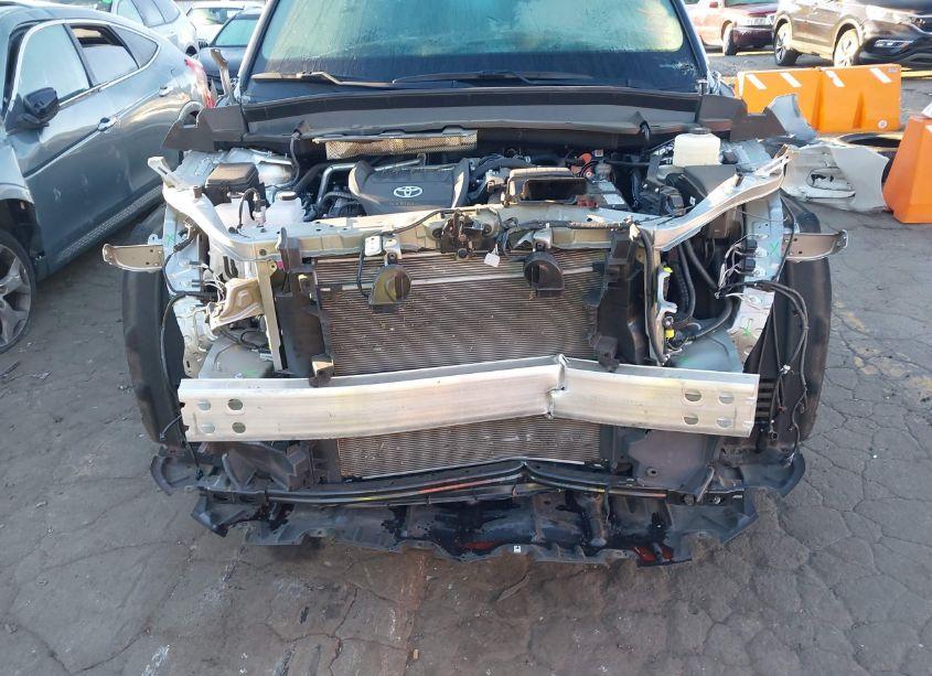 Photo 6 of 2024 Toyota Grand HIGHLANDER XLE (VIN 5TDAAAA58RS011968)