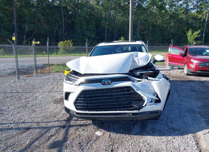 Photo 12 of 2024 Toyota Grand HIGHLANDER XLE (VIN 5TDAAAA59RS010845)