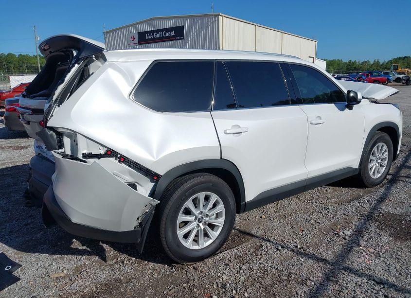 Photo 4 of 2024 Toyota Grand HIGHLANDER XLE (VIN 5TDAAAA59RS010845)