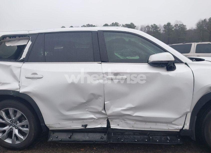 Photo 13 of 2024 Toyota Grand HIGHLANDER LIMITED (VIN 5TDAAAA59RS011154)