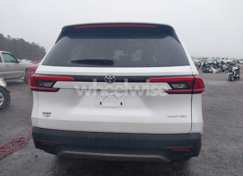 Photo 16 of 2024 Toyota Grand HIGHLANDER LIMITED (VIN 5TDAAAA59RS011154)