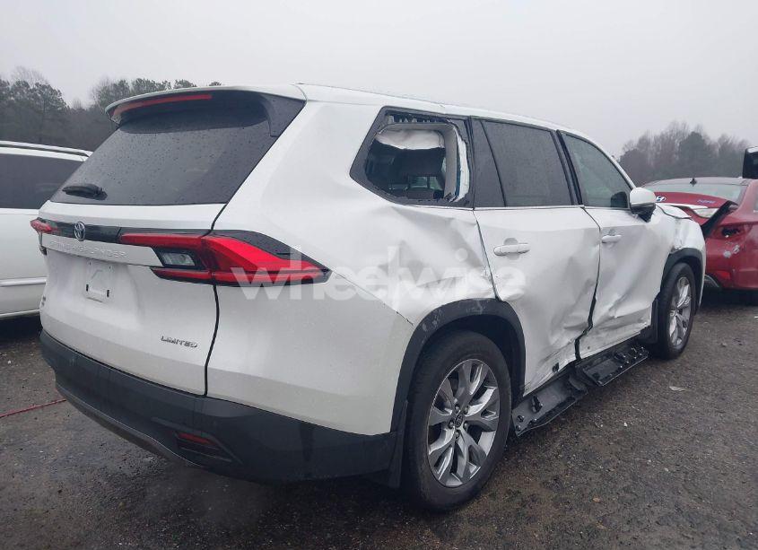 Photo 4 of 2024 Toyota Grand HIGHLANDER LIMITED (VIN 5TDAAAA59RS011154)