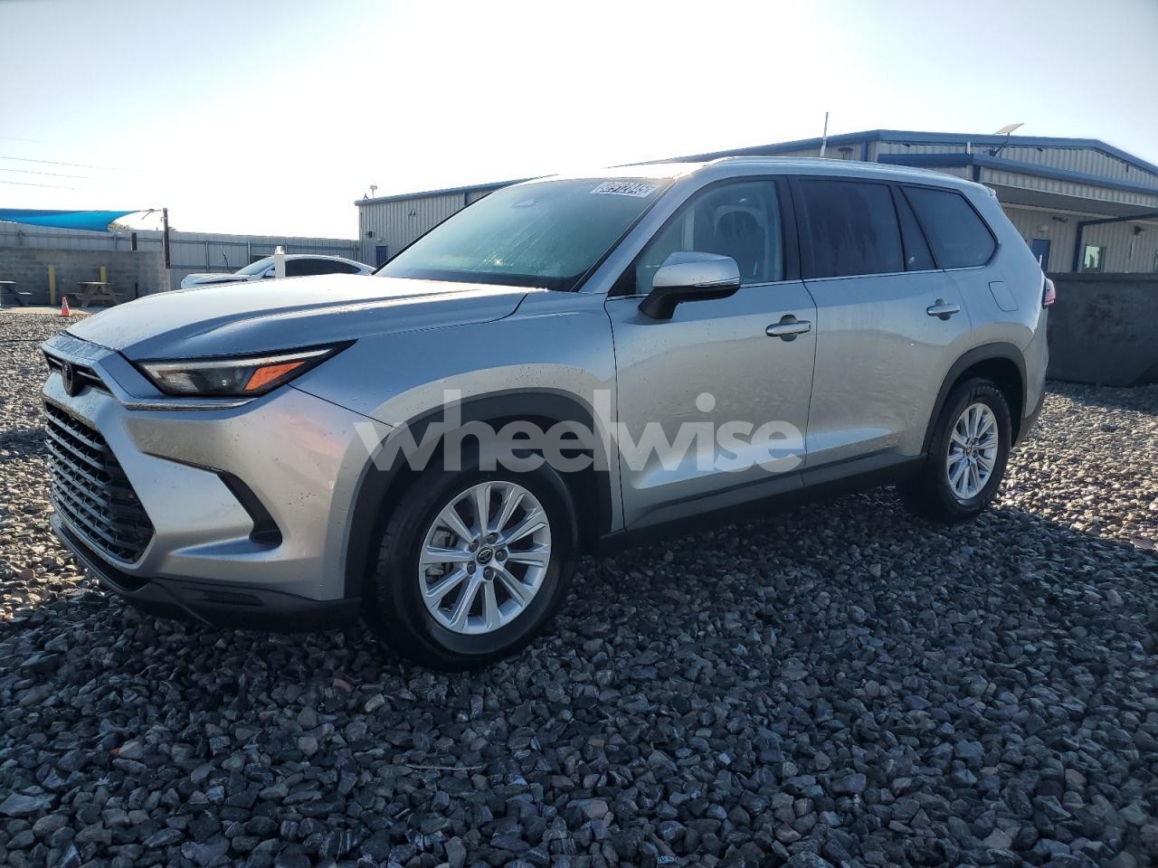 2025 TOYOTA GRAND HIGHLANDER LE (VIN 5TDAAAA59SS021298) main photo