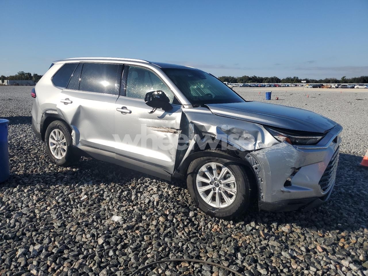 Photo 4 of 2025 TOYOTA GRAND HIGHLANDER LE (VIN 5TDAAAA59SS021298)