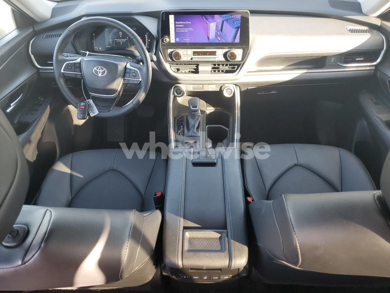 Photo 8 of 2025 TOYOTA GRAND HIGHLANDER LE (VIN 5TDAAAA59SS021298)