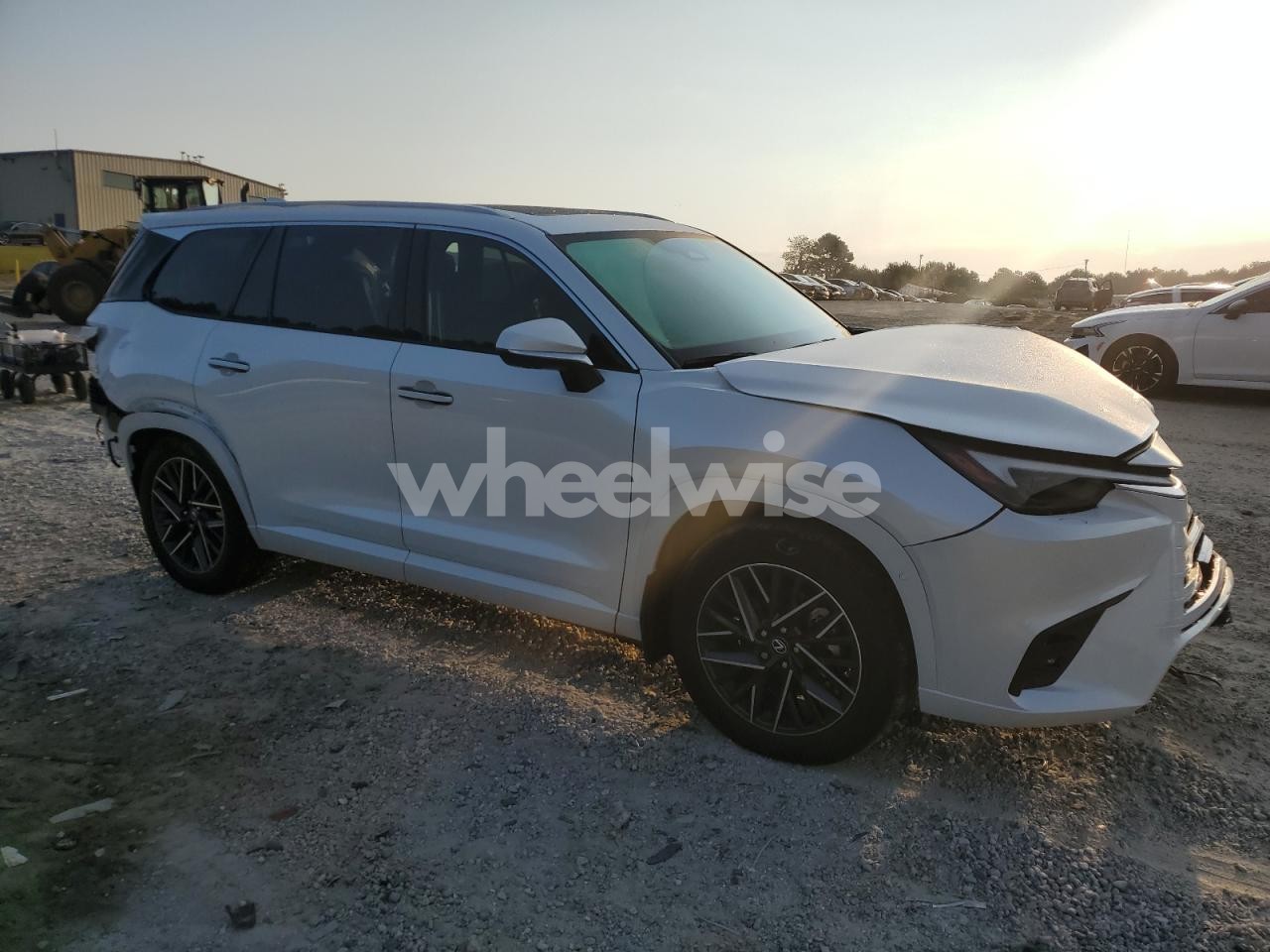 Photo 4 of 2024 LEXUS TX 350 BASE (VIN 5TDAAAA65RS008387)