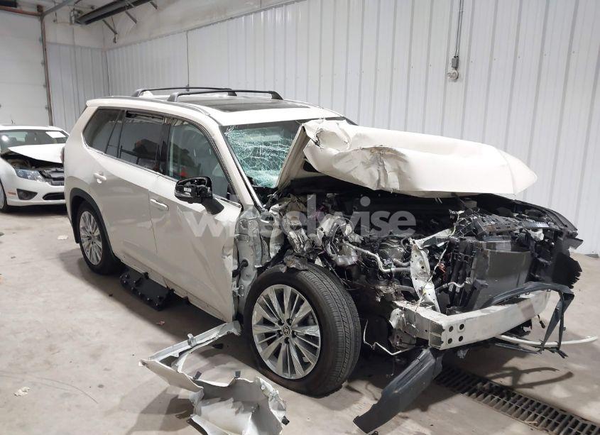 2024 Toyota Grand HIGHLANDER PLATINUM (VIN 5TDAAAB50RS006987) main photo