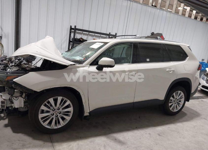 Photo 14 of 2024 Toyota Grand HIGHLANDER PLATINUM (VIN 5TDAAAB50RS006987)