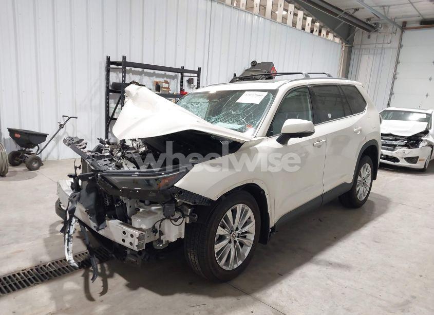 Photo 2 of 2024 Toyota Grand HIGHLANDER PLATINUM (VIN 5TDAAAB50RS006987)