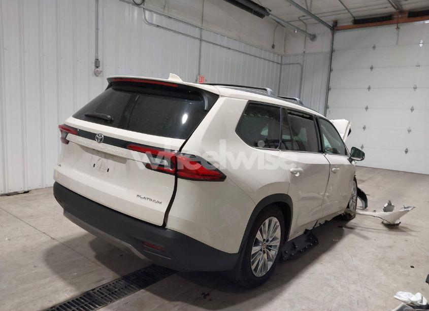 Photo 4 of 2024 Toyota Grand HIGHLANDER PLATINUM (VIN 5TDAAAB50RS006987)