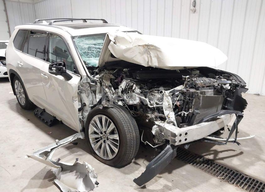 Photo 6 of 2024 Toyota Grand HIGHLANDER PLATINUM (VIN 5TDAAAB50RS006987)