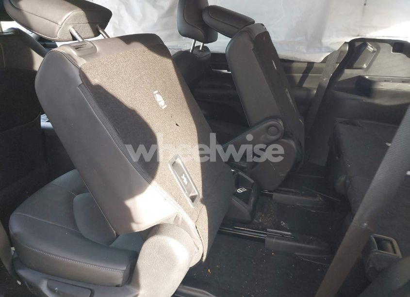 Photo 8 of 2024 Toyota Grand HIGHLANDER XLE/LIMITED/PLATINUM (VIN 5TDAAAB50RS010750)