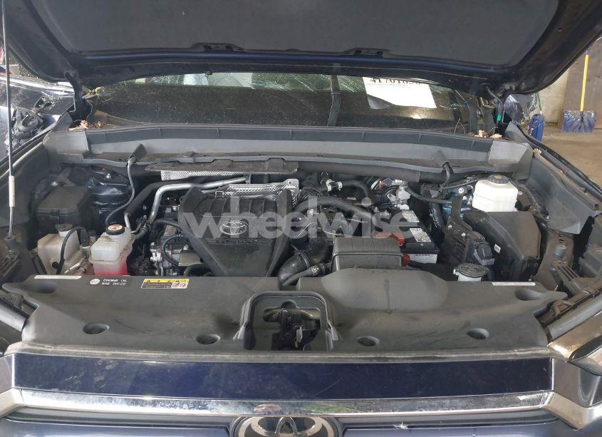 Photo 10 of 2024 Toyota Grand HIGHLANDER XLE (VIN 5TDAAAB50RS025202)