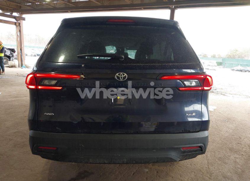 Photo 16 of 2024 Toyota Grand HIGHLANDER XLE (VIN 5TDAAAB50RS025202)