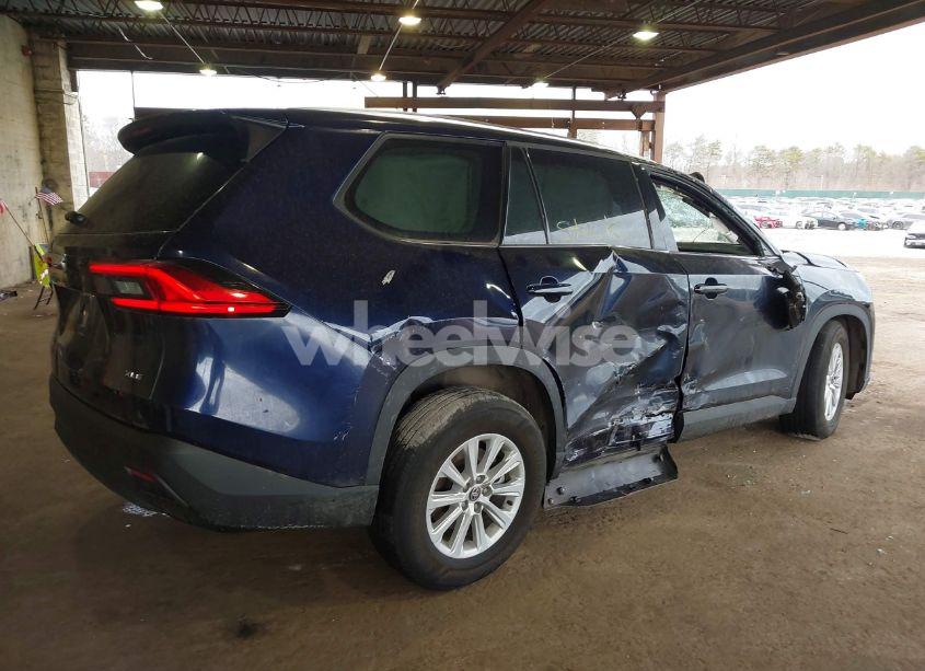 Photo 4 of 2024 Toyota Grand HIGHLANDER XLE (VIN 5TDAAAB50RS025202)