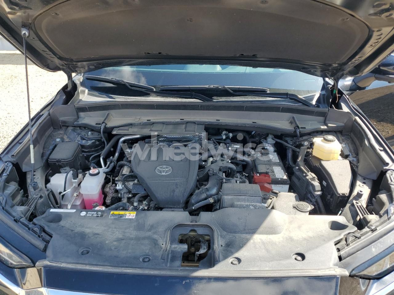 Photo 12 of 2024 TOYOTA GRAND HIGHLANDER XLE (VIN 5TDAAAB50RS052335)