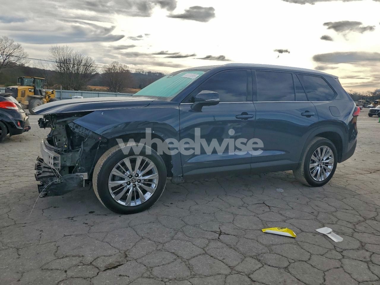 2024 TOYOTA GRAND HIGHLANDER XLE (VIN 5TDAAAB51RS039951) main photo