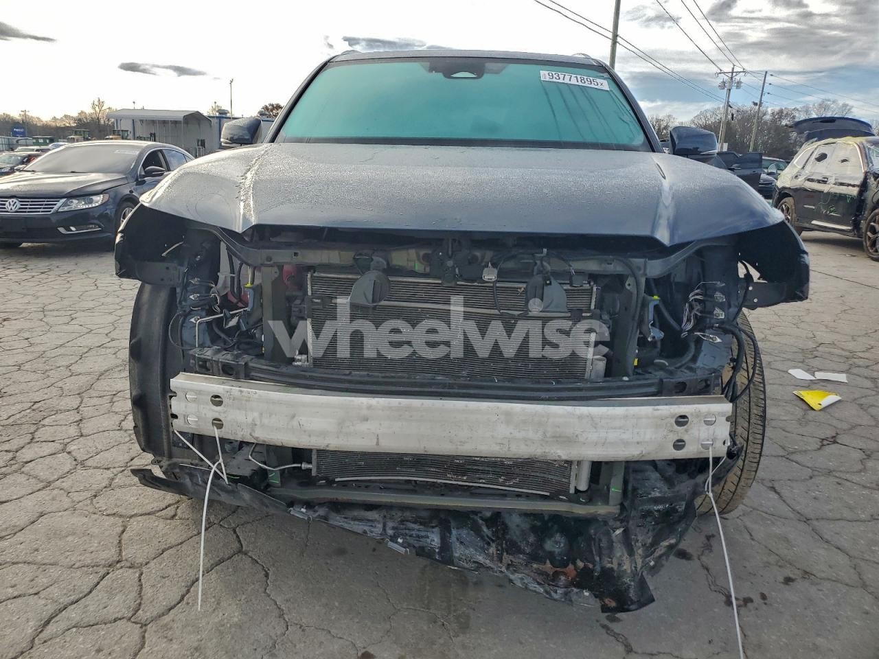 Photo 5 of 2024 TOYOTA GRAND HIGHLANDER XLE (VIN 5TDAAAB51RS039951)