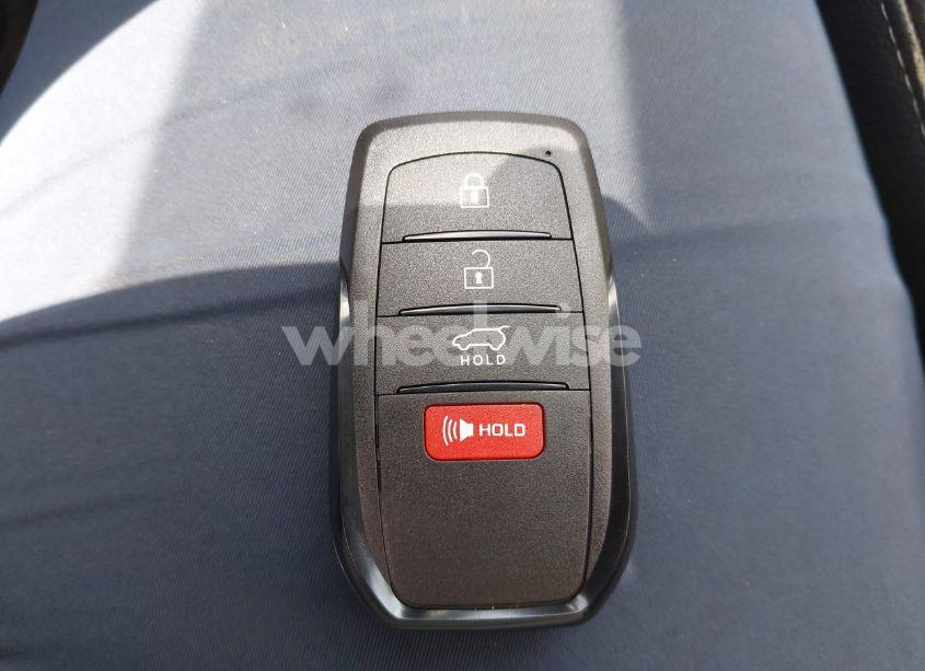 Photo 11 of 2024 Toyota Grand HIGHLANDER PLATINUM (VIN 5TDAAAB51RS041196)