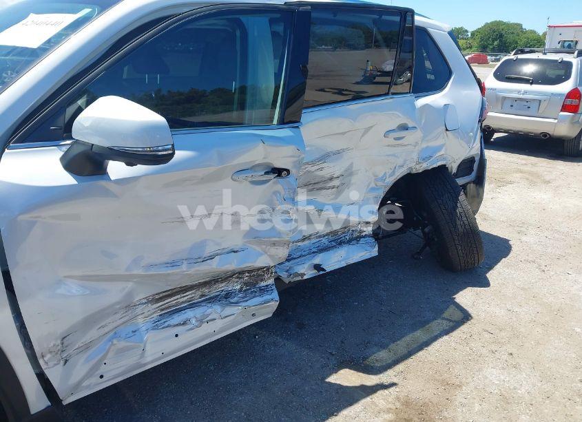 Photo 6 of 2024 Toyota Grand HIGHLANDER PLATINUM (VIN 5TDAAAB51RS041196)