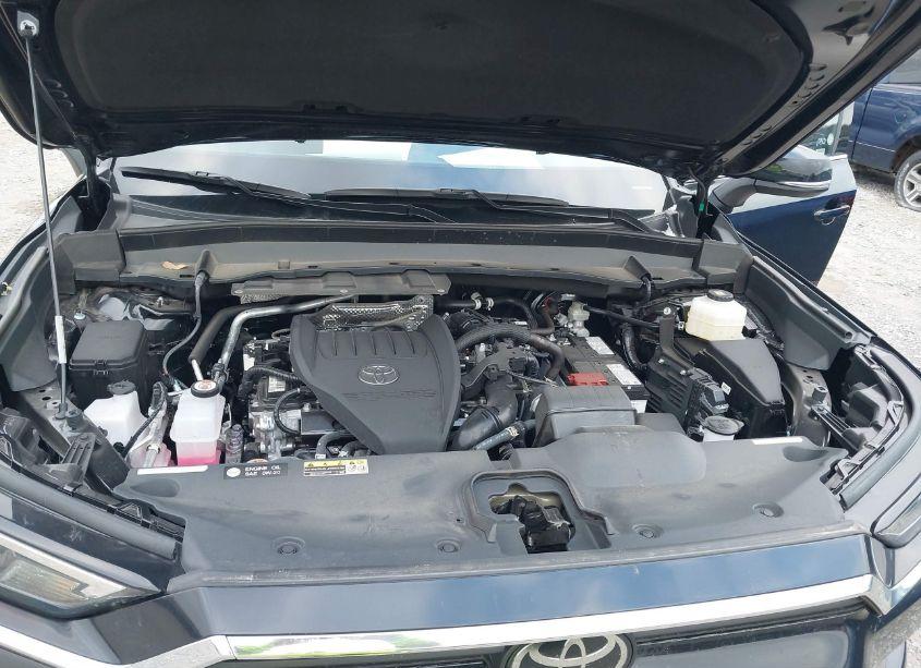 Photo 10 of 2024 Toyota Grand HIGHLANDER XLE (VIN 5TDAAAB51RS050481)