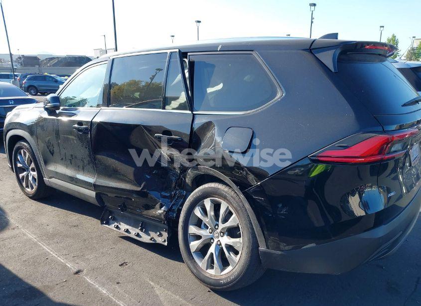 Photo 12 of 2024 Toyota Grand HIGHLANDER LIMITED (VIN 5TDAAAB52RS003735)