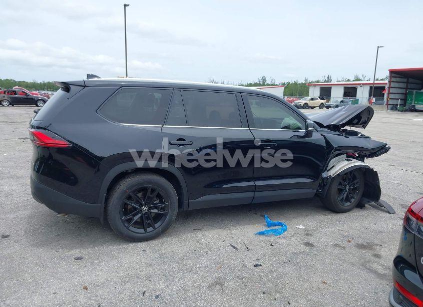 Photo 14 of 2024 Toyota Grand HIGHLANDER LIMITED (VIN 5TDAAAB52RS006098)