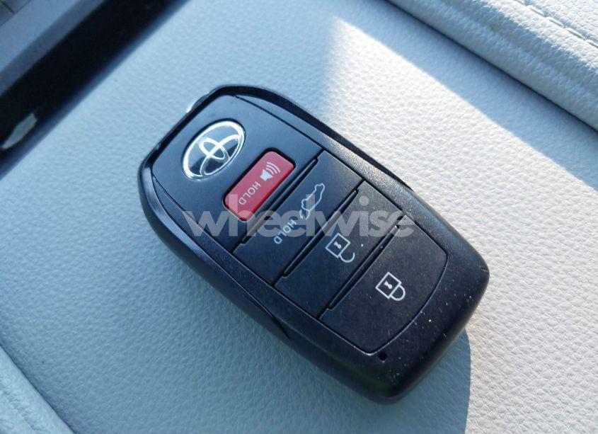 Photo 11 of 2024 Toyota Grand HIGHLANDER XLE (VIN 5TDAAAB52RS043197)