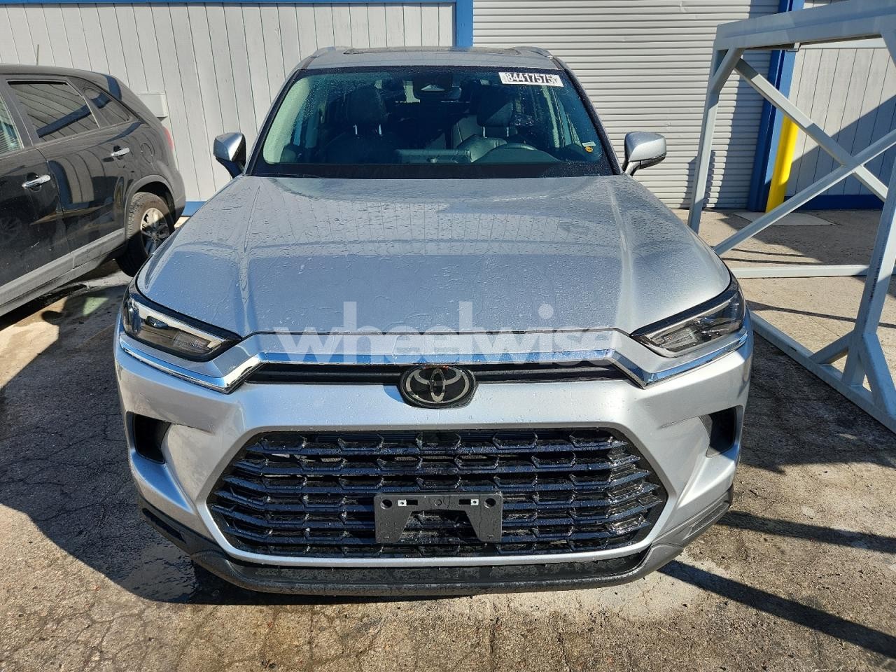 Photo 5 of 2025 TOYOTA GRAND HIGHLANDER LE (VIN 5TDAAAB52SS093667)