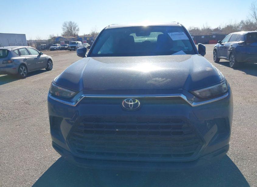 Photo 12 of 2024 Toyota Grand HIGHLANDER XLE (VIN 5TDAAAB53RS045380)