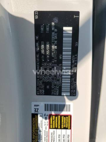 Photo 11 of 2024 TOYOTA GRAND HIGHLANDER XLE (VIN 5TDAAAB54RS019578)