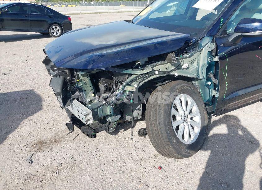 Photo 6 of 2024 Toyota Grand HIGHLANDER XLE (VIN 5TDAAAB54RS021444)