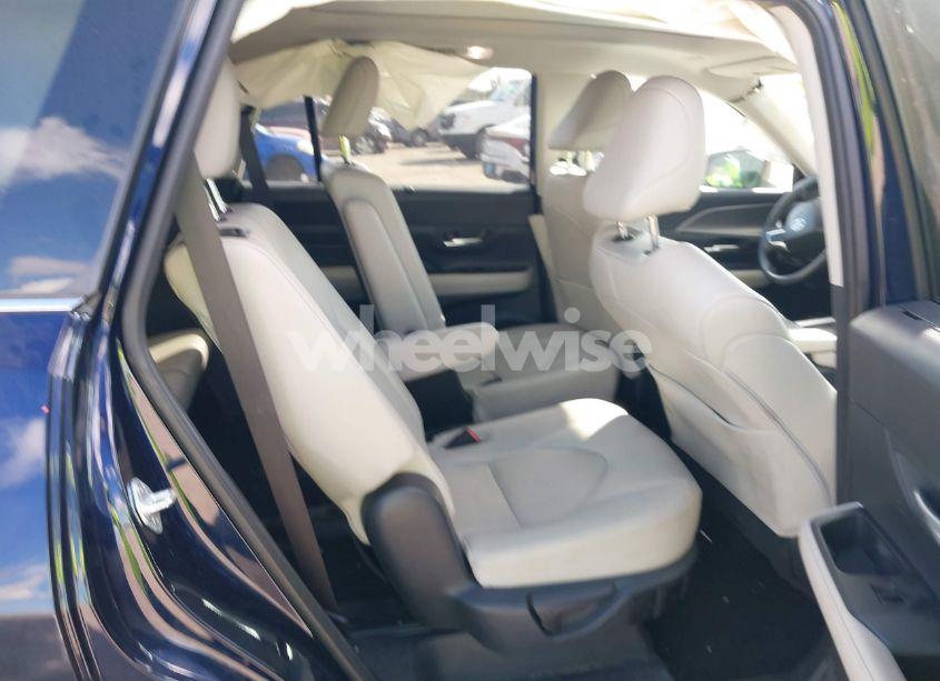 Photo 8 of 2024 Toyota Grand HIGHLANDER XLE (VIN 5TDAAAB54RS021444)