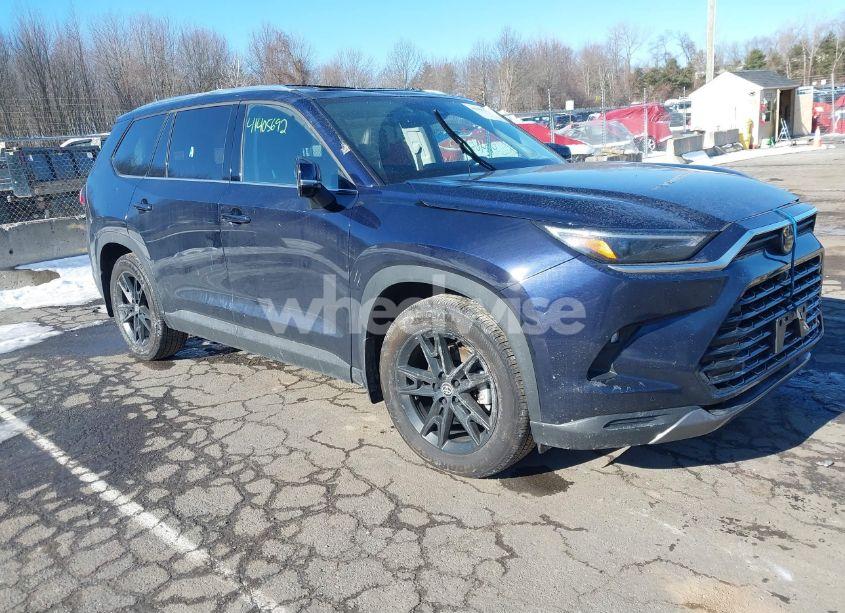 2024 Toyota Grand HIGHLANDER PLATINUM (VIN 5TDAAAB54RS035909) main photo