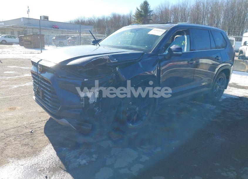 Photo 2 of 2024 Toyota Grand HIGHLANDER PLATINUM (VIN 5TDAAAB54RS035909)