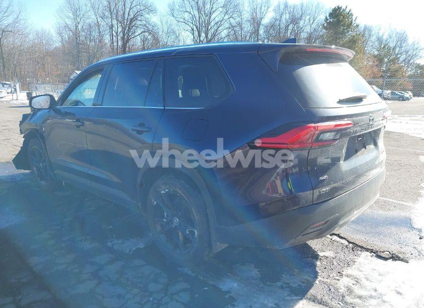 Photo 3 of 2024 Toyota Grand HIGHLANDER PLATINUM (VIN 5TDAAAB54RS035909)