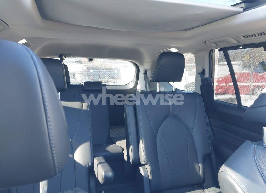 Photo 8 of 2024 Toyota Grand HIGHLANDER PLATINUM (VIN 5TDAAAB54RS035909)