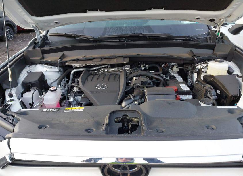 Photo 10 of 2024 Toyota Grand HIGHLANDER XLE (VIN 5TDAAAB54RS043606)