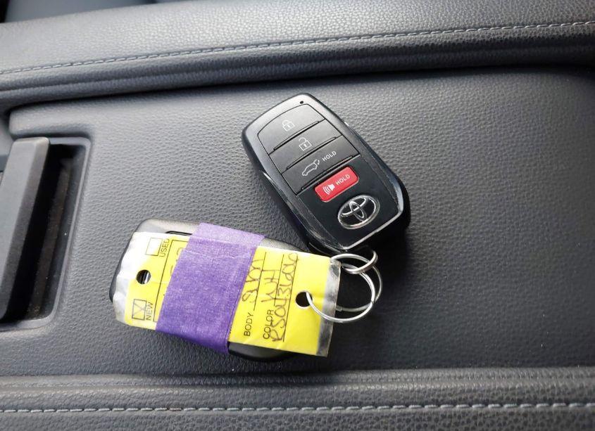 Photo 11 of 2024 Toyota Grand HIGHLANDER XLE (VIN 5TDAAAB54RS043606)