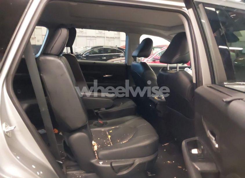 Photo 8 of 2024 Toyota Grand HIGHLANDER XLE (VIN 5TDAAAB55RS013384)