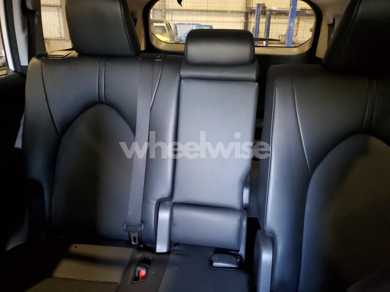 Photo 10 of 2024 TOYOTA GRAND HIGHLANDER XLE (VIN 5TDAAAB55RS020934)