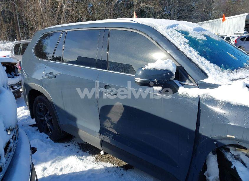 Photo 14 of 2024 Toyota Grand HIGHLANDER PLATINUM (VIN 5TDAAAB55RS026801)