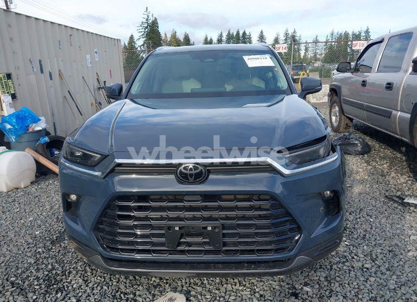 Photo 12 of 2024 Toyota Grand HIGHLANDER LIMITED (VIN 5TDAAAB55RS050466)