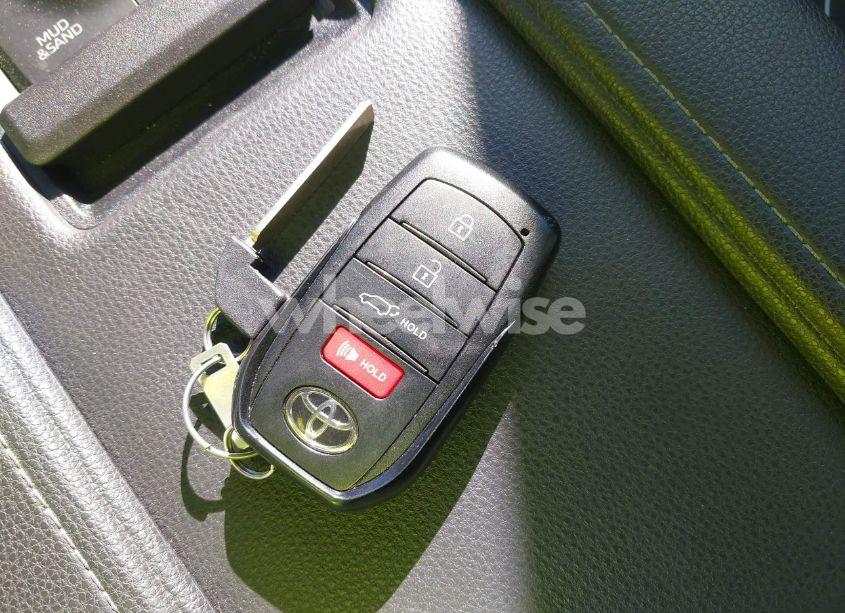 Photo 11 of 2024 Toyota Grand HIGHLANDER XLE (VIN 5TDAAAB55RS050984)