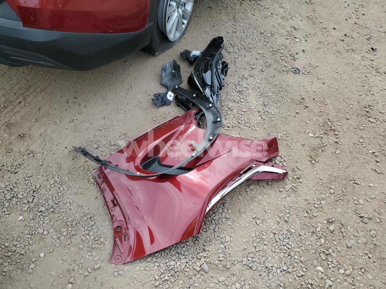 Photo 13 of 2024 TOYOTA GRAND HIGHLANDER XLE (VIN 5TDAAAB55RS068269)