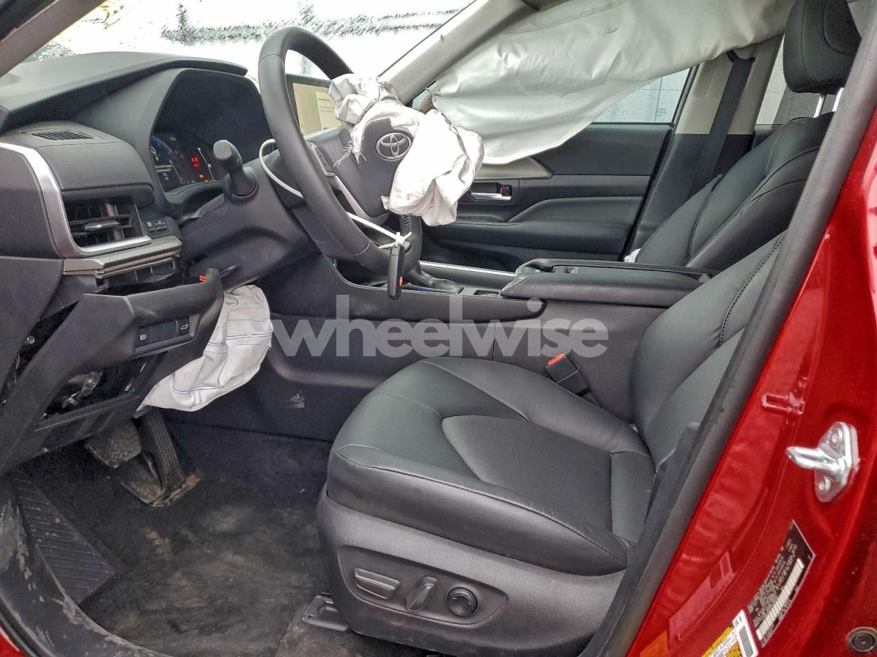 Photo 7 of 2024 TOYOTA GRAND HIGHLANDER XLE (VIN 5TDAAAB55RS068269)